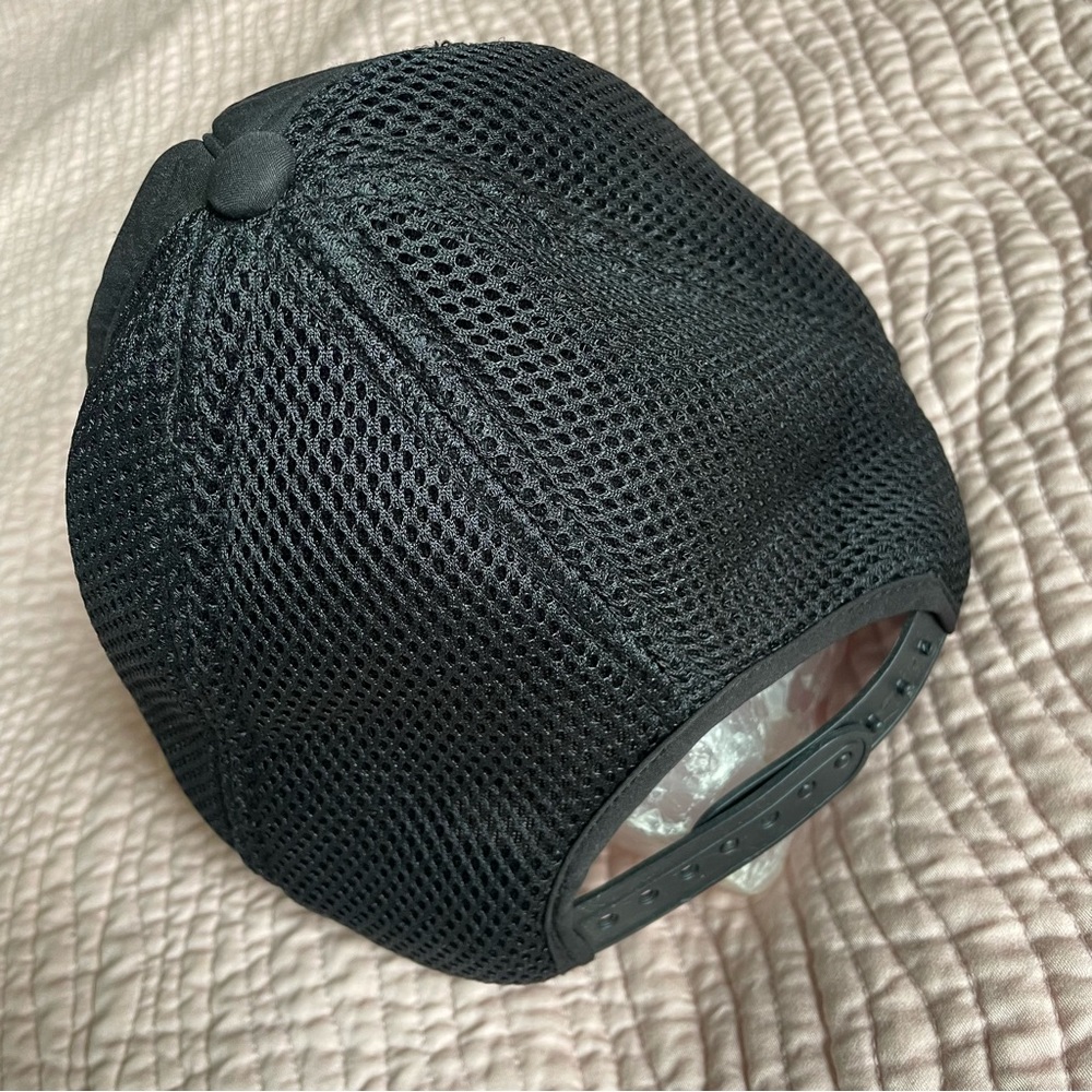 Express Hat ๐งข - Picture 2 of 2